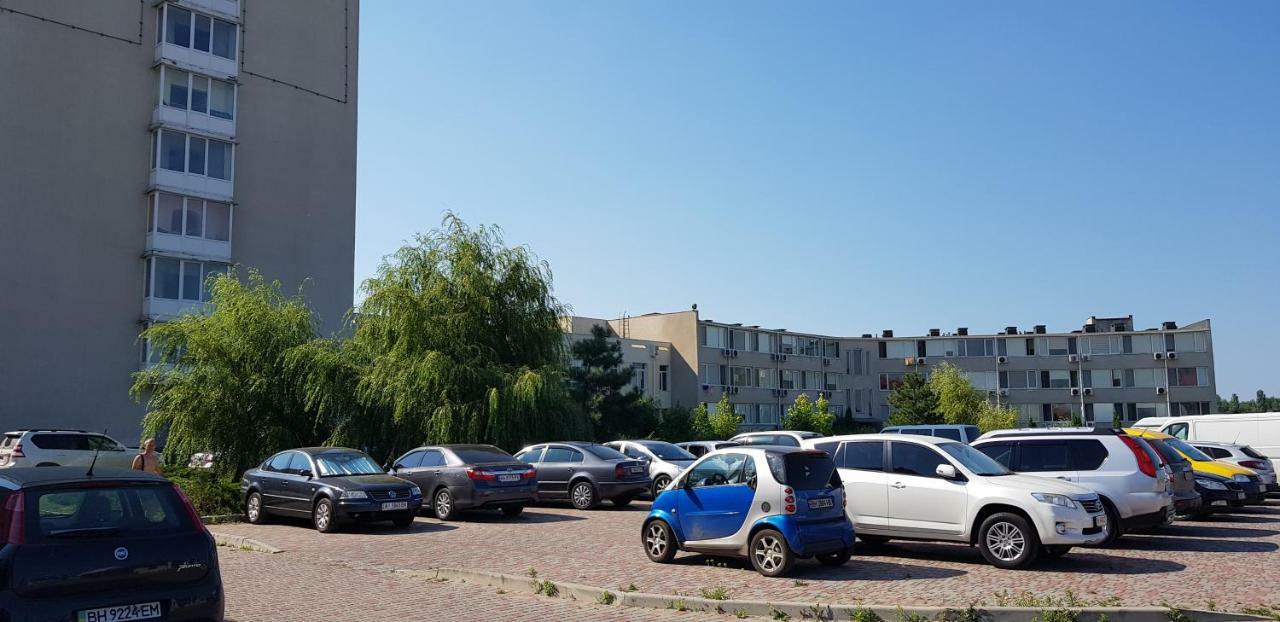7 Days Apartments Апартаменты В Затоке Zatoka Esterno foto
