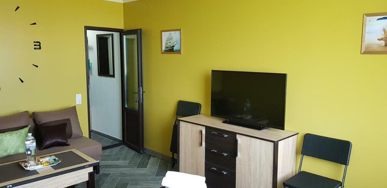 7 Days Apartments Апартаменты В Затоке Zatoka Esterno foto